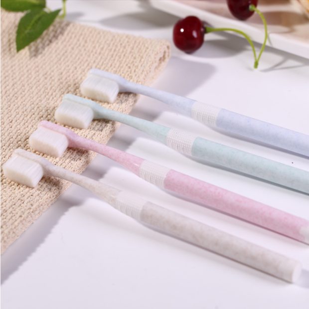 adult toothbrushes (3)